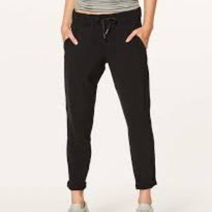 Lululemon 7/8 On the Fly Pants Woven - Black - 8